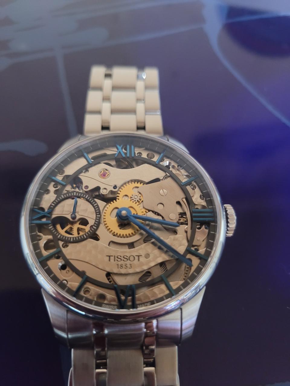 티쏘 슈망 데 뚜렐 스켈레톤 수동 시계