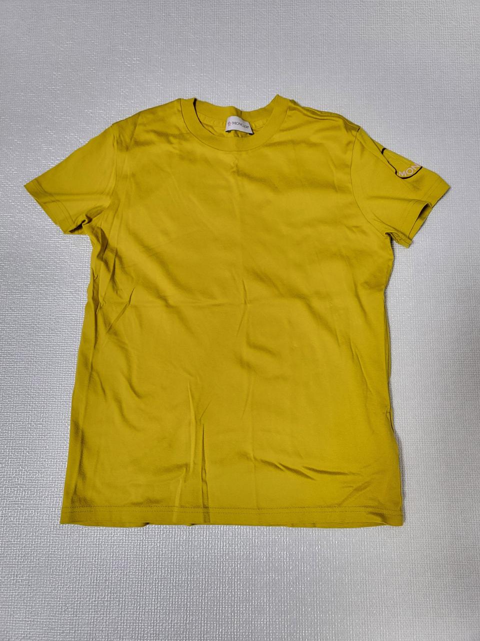 정품 몽클레어 반팔 티셔츠(S)