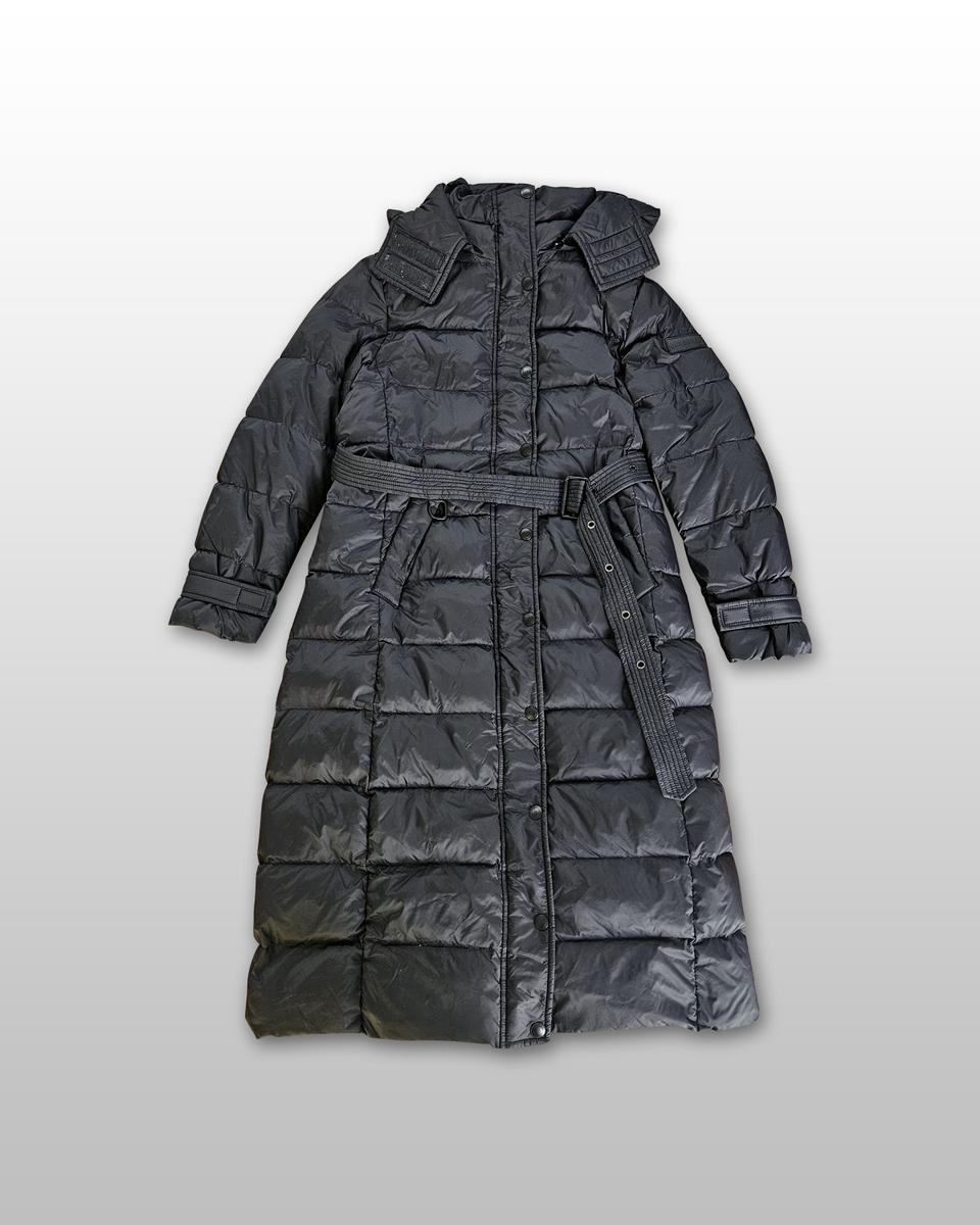 버버리 여성 벨티드 블랙 롱다운 패딩