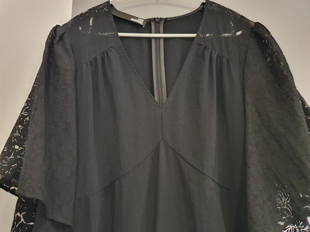 러브모스키노 플라워패턴 블랙 원피스