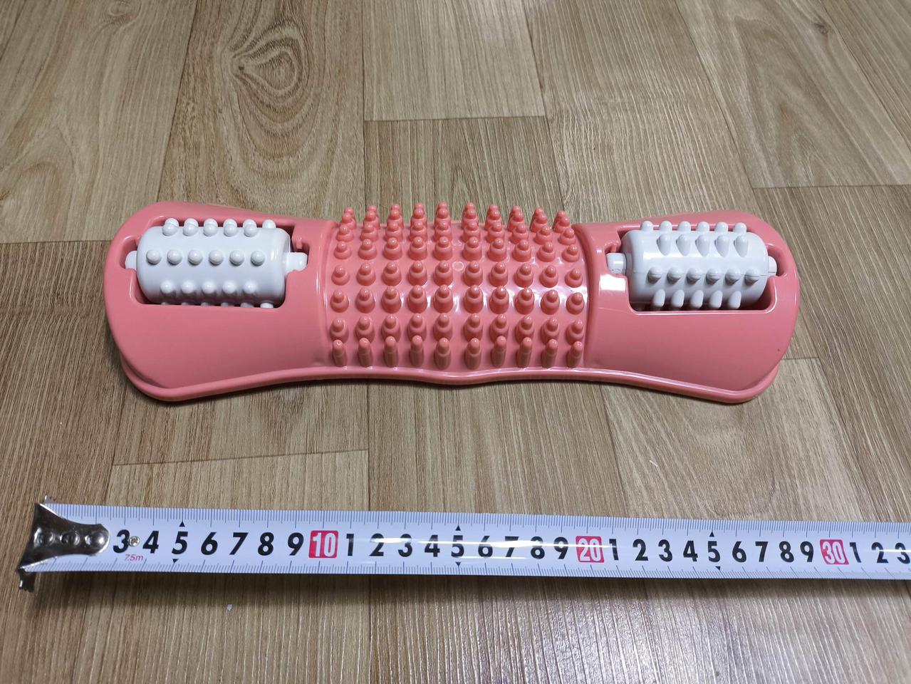 분홍색 발 마사지 롤러전체 길이는 약 28cm