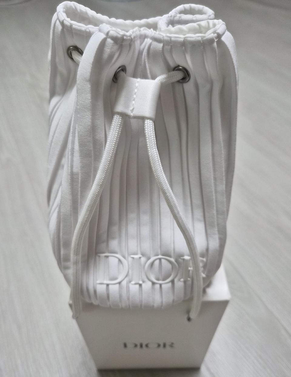 디올 파우치(새상품)