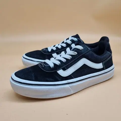 반스 모듈로v3838 여성스니커즈 230.