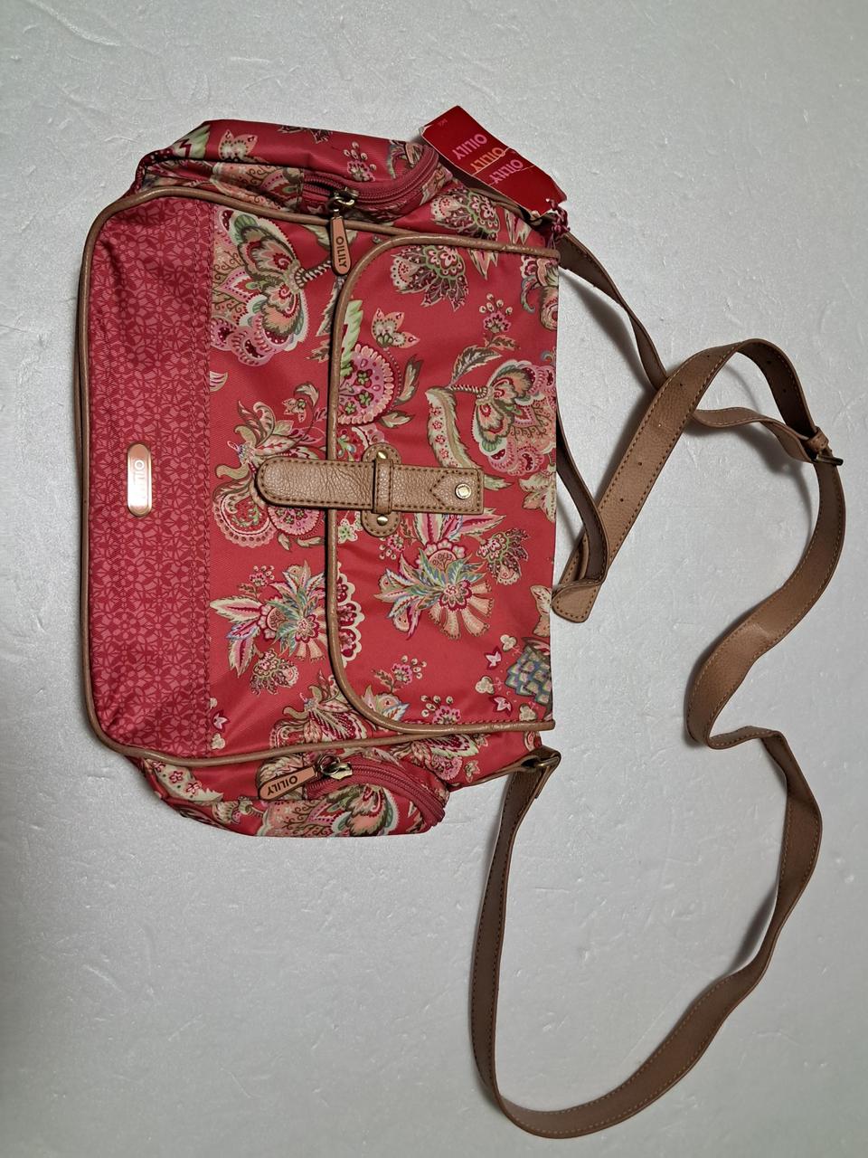 오일릴리 크로스백