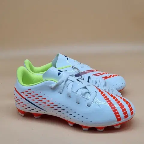 새상품 아디다스프레데터 엣지.3 축구화220.
