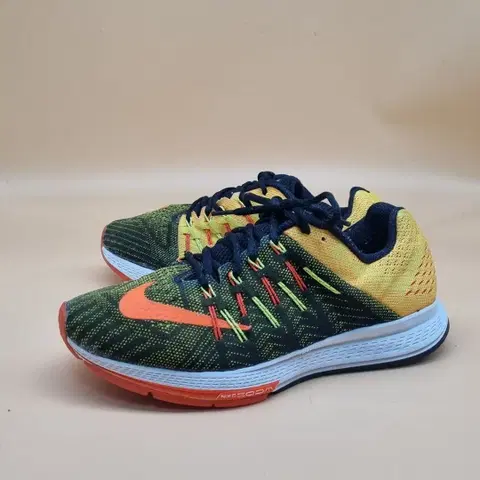 나이키 줌 엘리트8 런닝화 255.