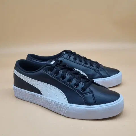 푸마 바리 여성스니커즈 240.