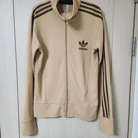 아디다스 희귀 베이지 유로파 져지 사이즈105