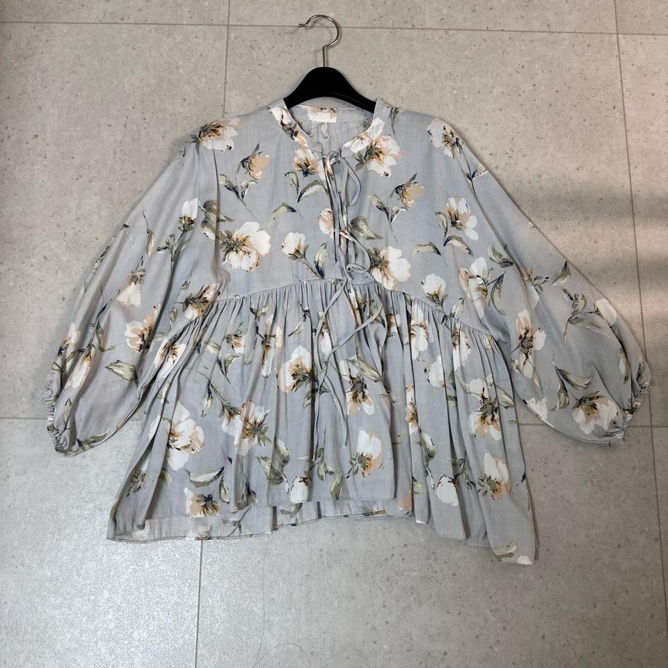 꽃무늬 플라워 끈 블라우스