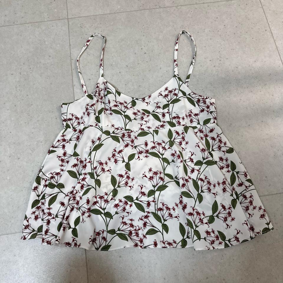 화이트 잔꽃 뷔스티에