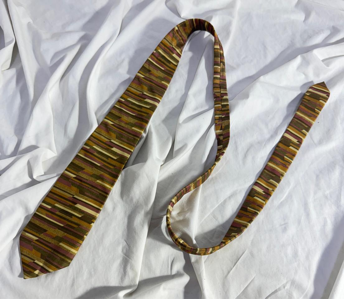 이세이미야케 패턴 실크 넥타이