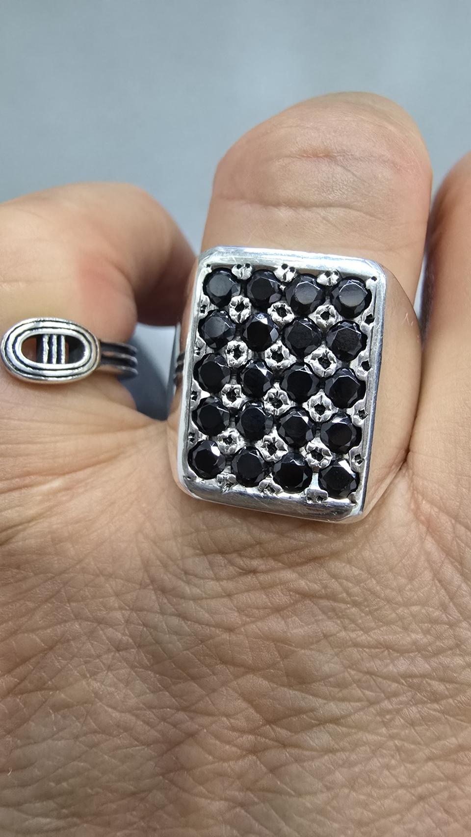 실버 은반지. 92.5% 검정큐빅반지 22호