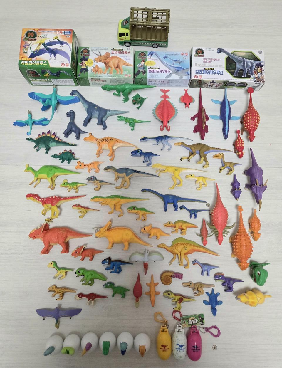 공룡메카드 더블피규어 여러가지 판매해요