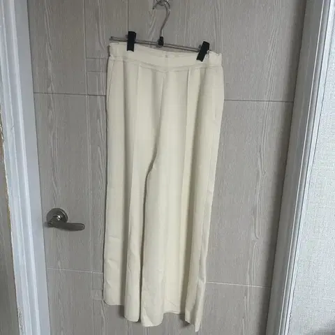 더캐시미어 슬랙스 니트바지