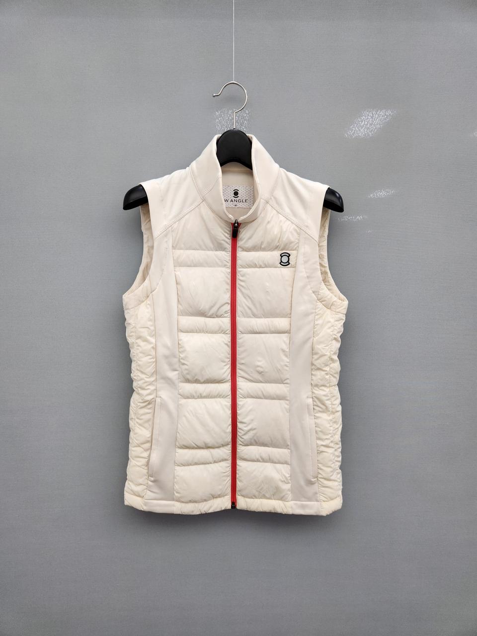 와이드앵글 아이보리 경량 패딩 조끼