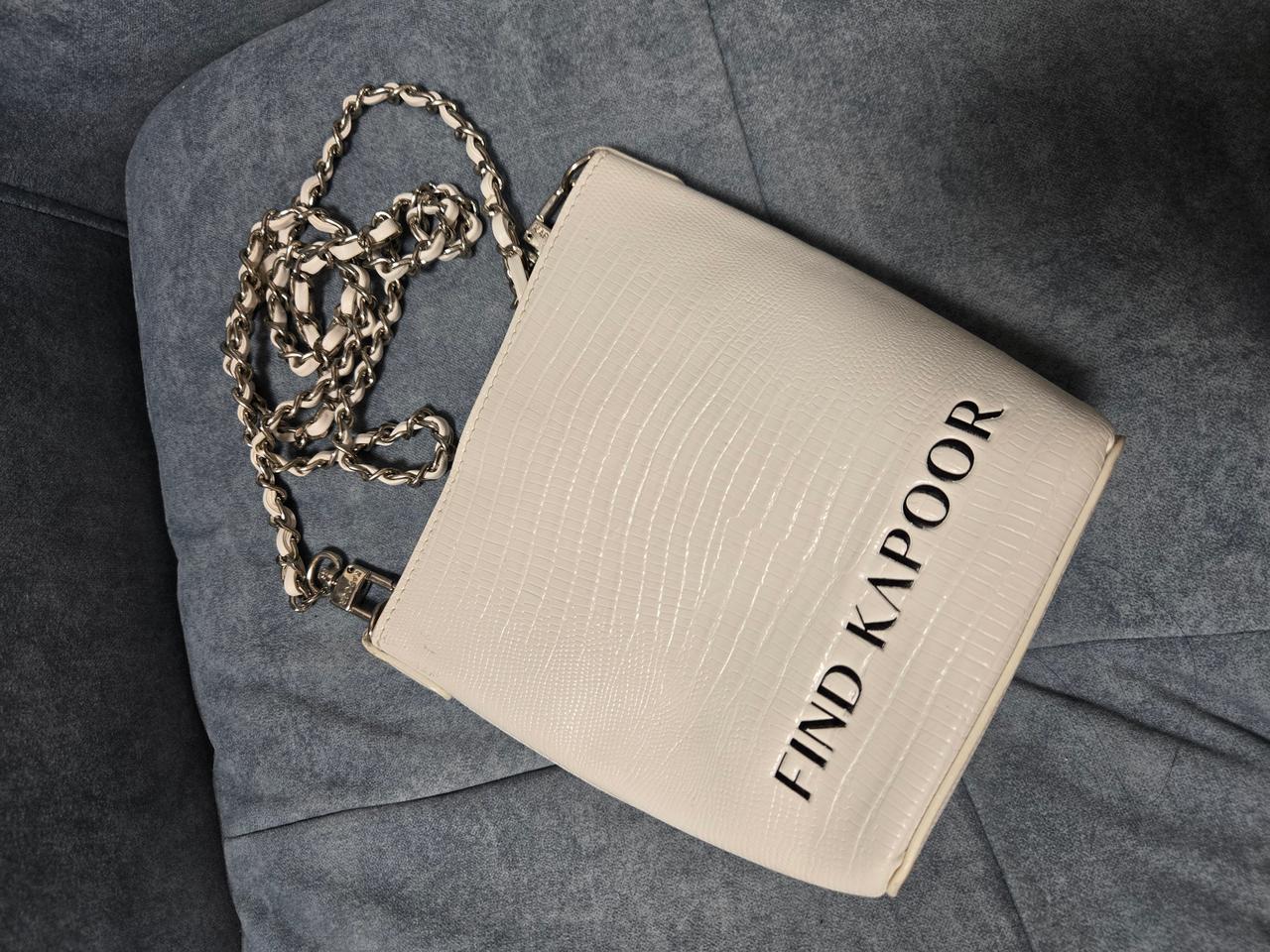 파인드카푸어 아이보리 체인 숄더백 가방