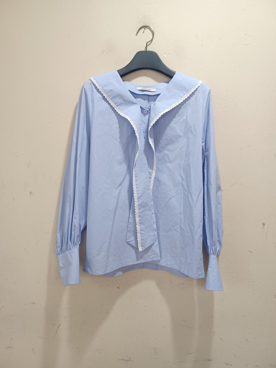 BEMUSE MANSION 비뮤즈 맨션 하늘색 블라우스