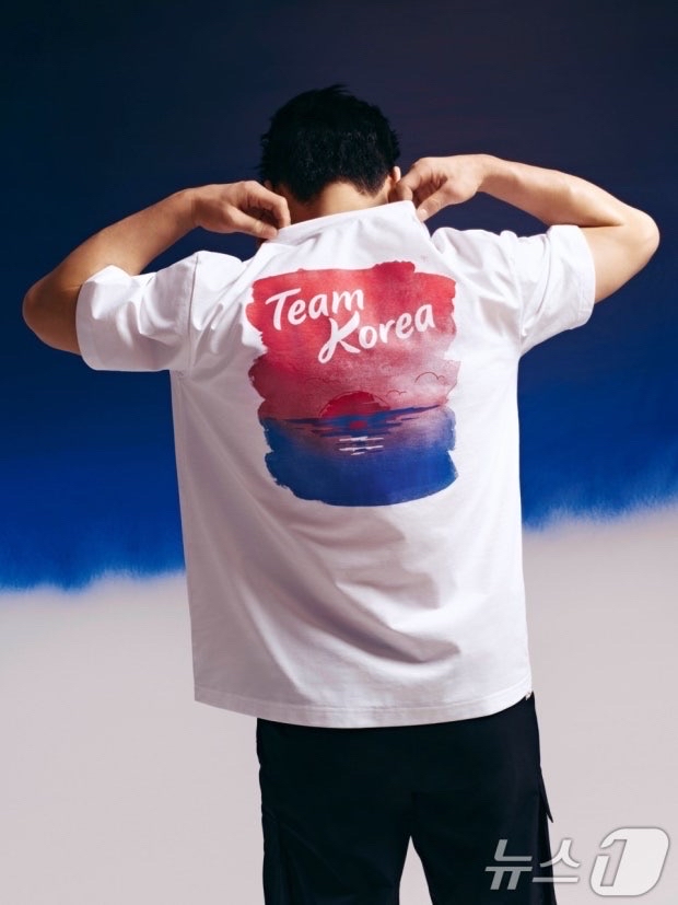 노스페이스 파리올림픽 반팔티