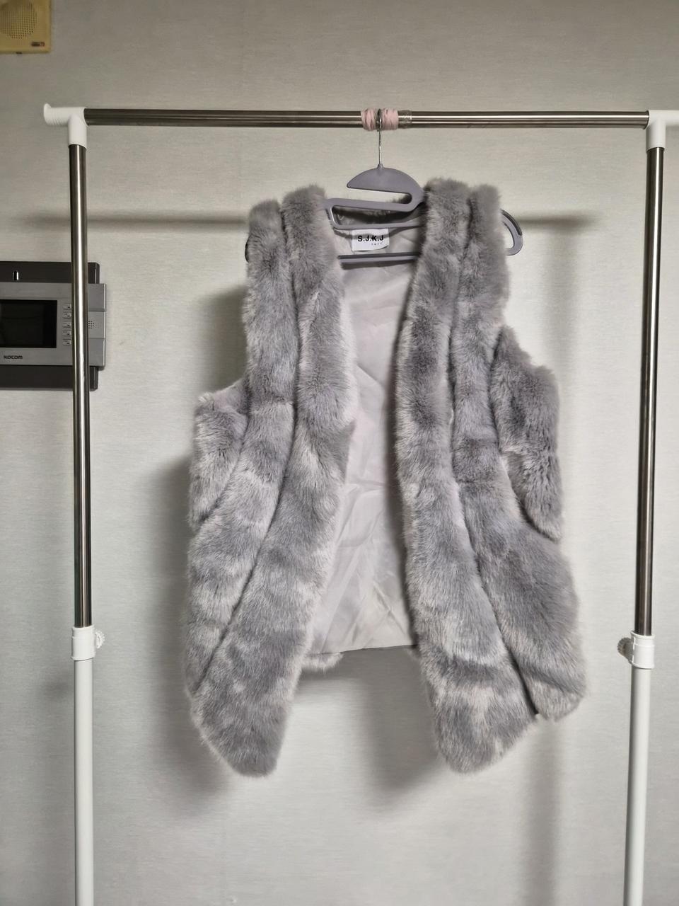 프리) 럭셔리 페이크퍼 베스트