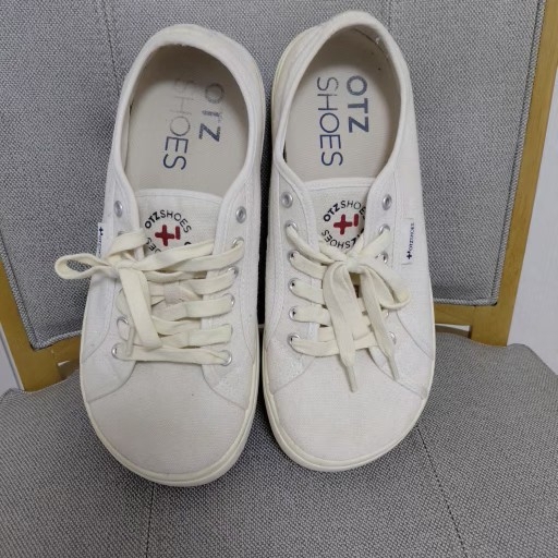 오찌스니커즈 270