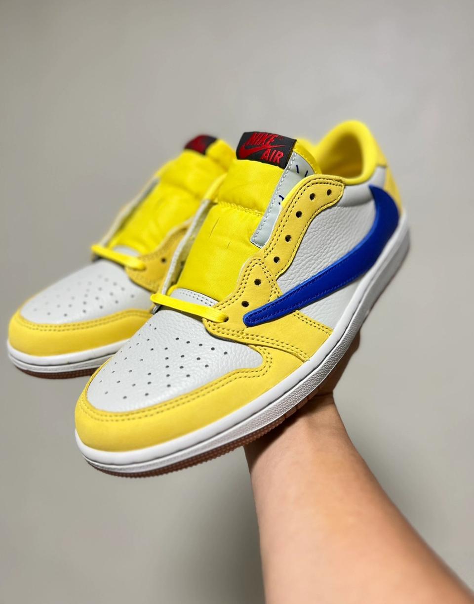 나이키 Air Jordan 1 low Travis Scott팝니다새상품