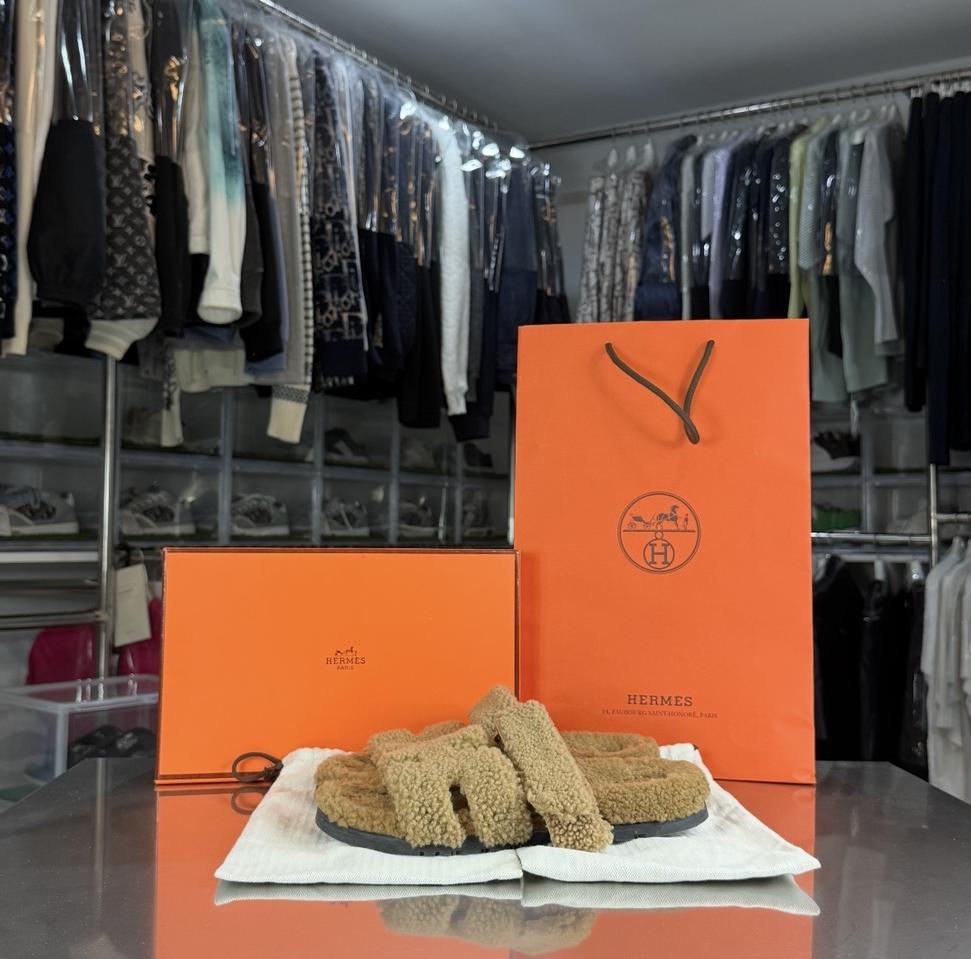 [41.5] 에르메스 시프레 시어링 퍼 샌들 슬리퍼