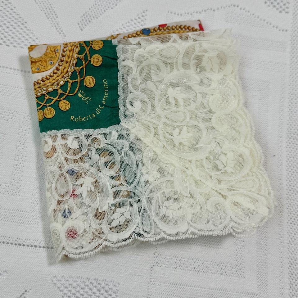 로베르타 디 까메리노 무릎덮개