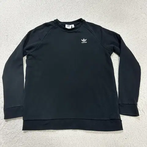 아디다스 맨투맨 블랙 xl 105