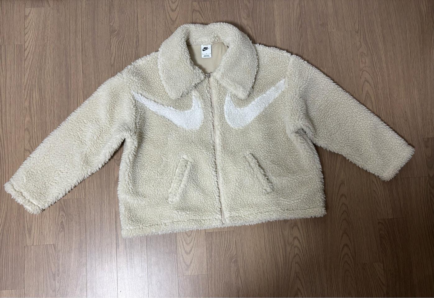 새상품급 나이키 오버핏 뽀글이 양털 후리스 여성 90