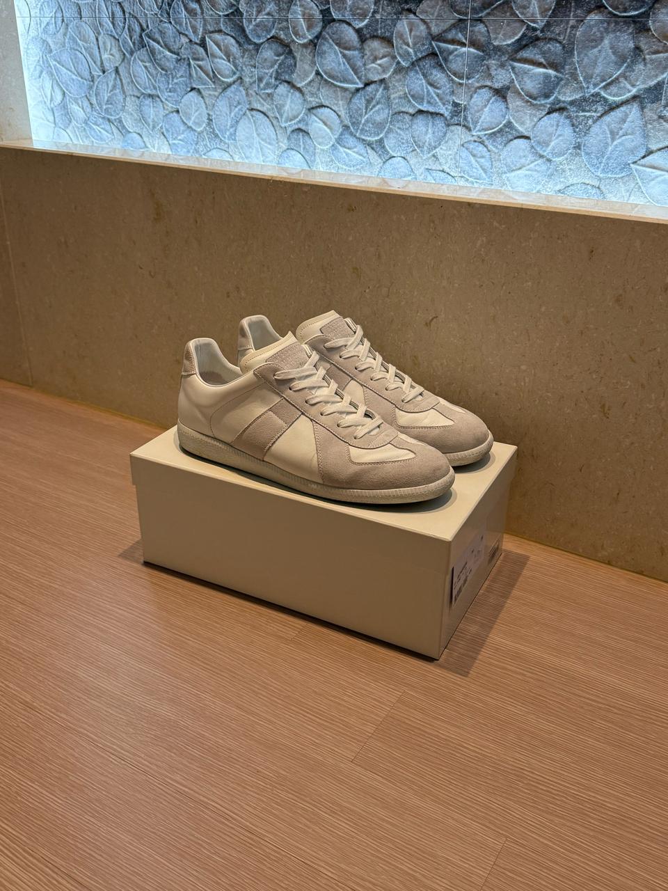 [43.5] 메종 마르지엘라 카프스킨 레플리카 스니커즈 화이트