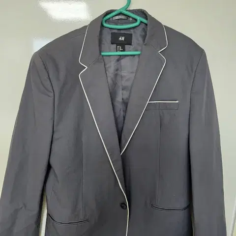 H&M 라인 포인트 차콜 그레이 블레이저