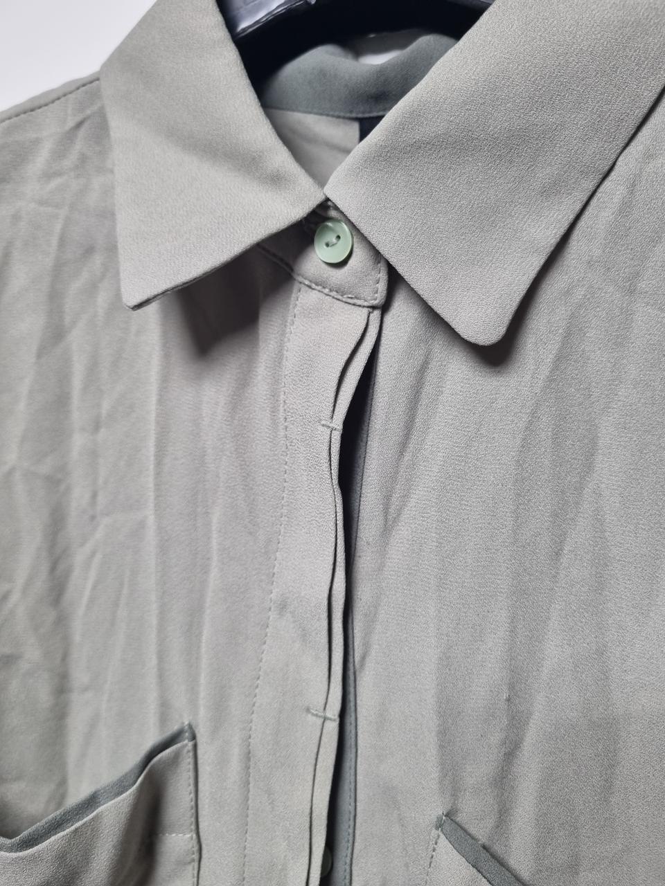 새상품. 포켓 블라우스. 시스루. 프리