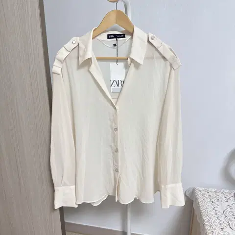 Zara 자라 여리핏루즈셔츠 L