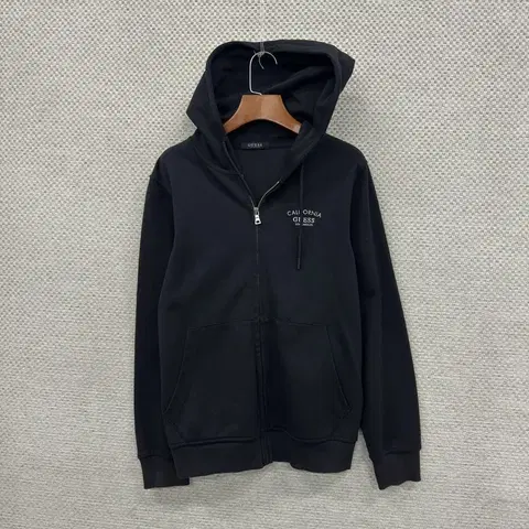 게스 자수로고 캐주얼 후드집업 90 D10225