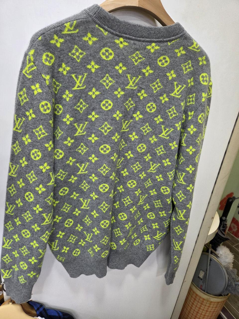 루이비통 캐시미어 100프로 니트