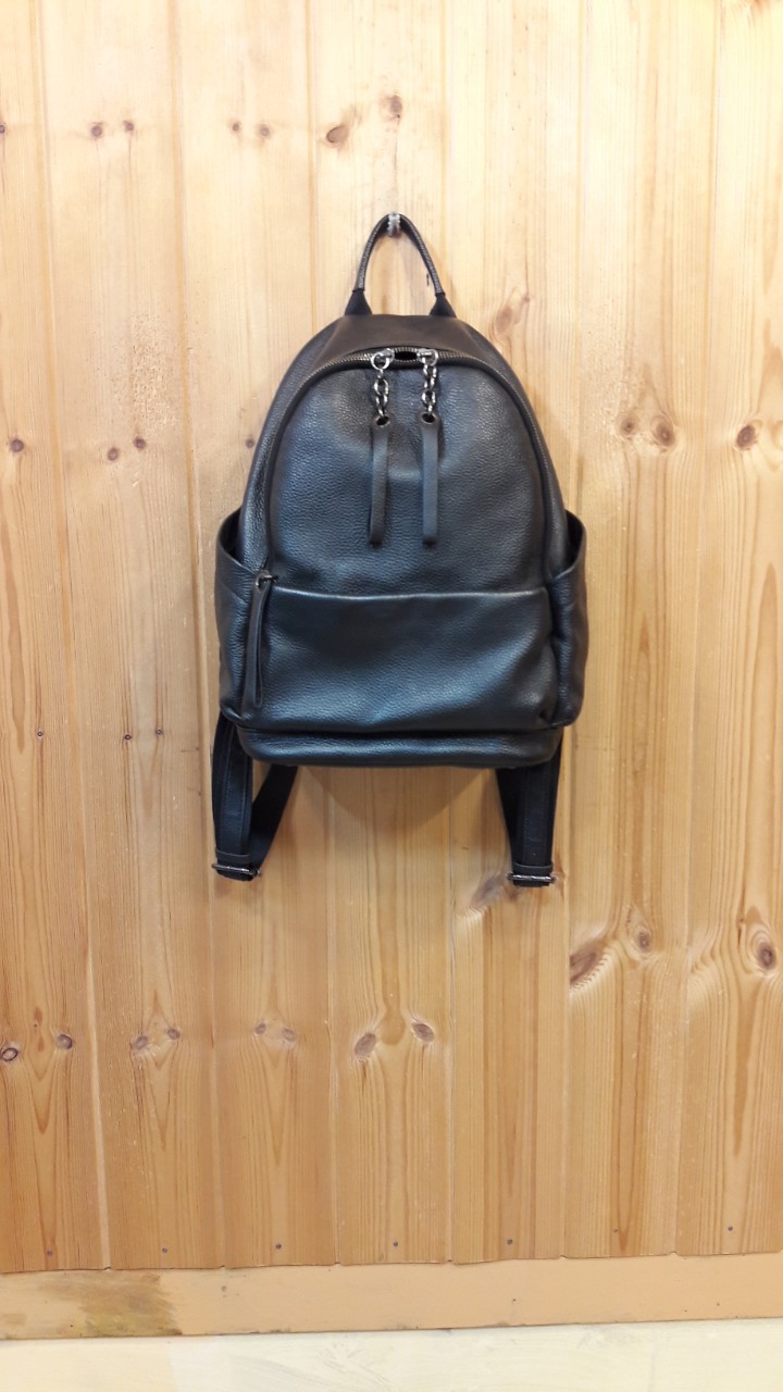 * Della stella 가죽 백팩*