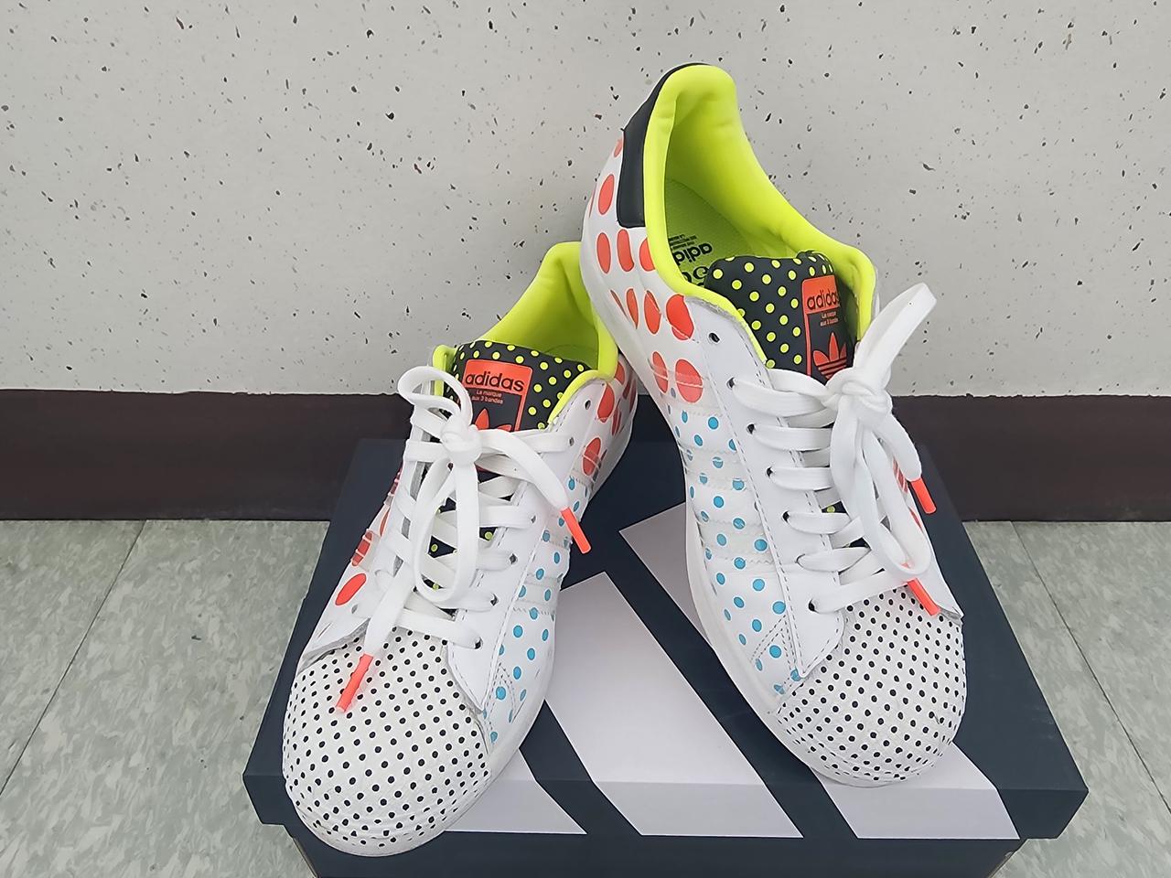 아디다스 슈퍼스타 50주년 기념 한정판-260