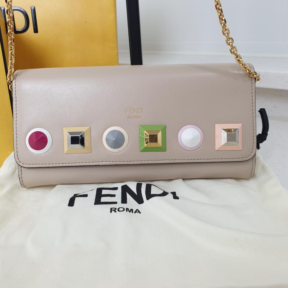 펜디 8M0365 컨티넨탈 월릿 WOC 크로스백 (누나명품중고)