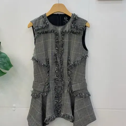 알렉산더맥퀸 체크 프린지 모100 민소매블라우스 55