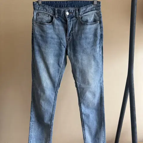 스파오 에디 슬림핏 컷팅진 30-31