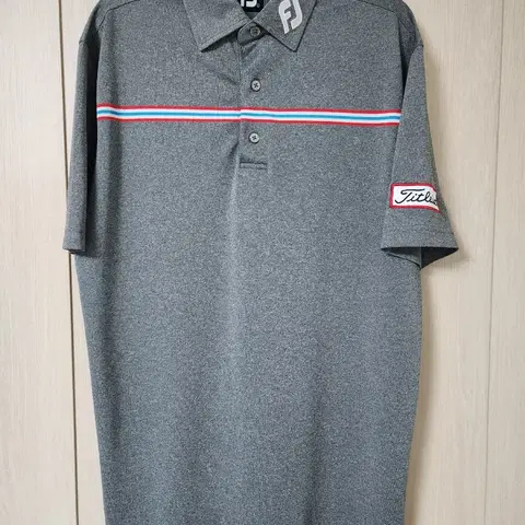 풋조이. 반팔티셔츠