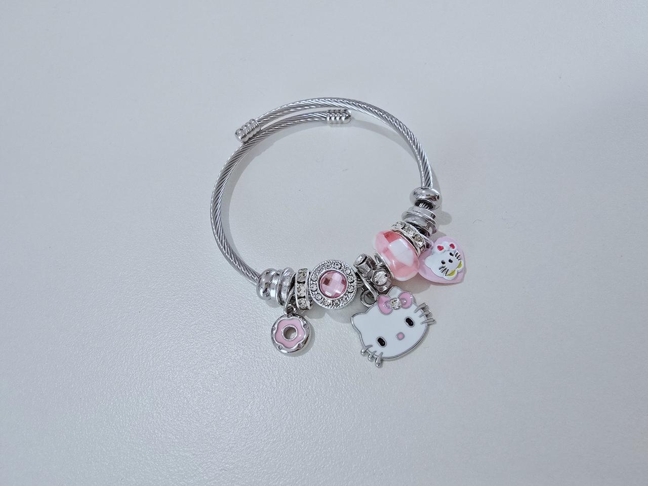 키티뱅글팔찌