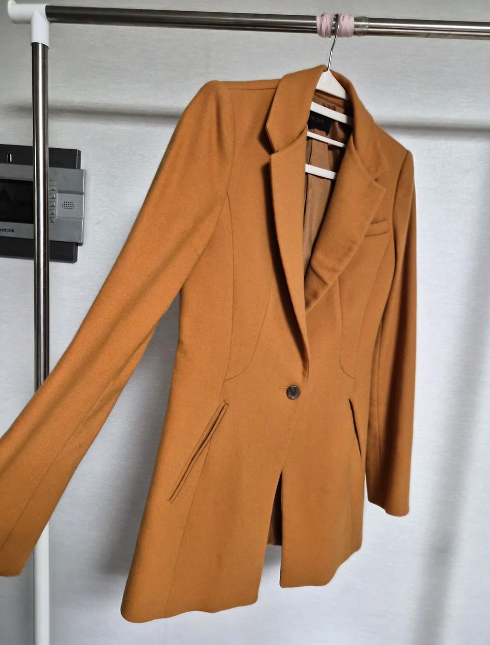 The Izzat 뉴욕 코트 55