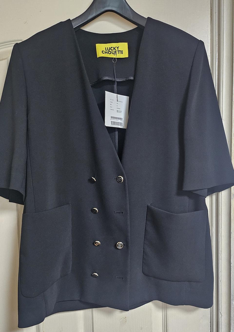 럭키슈에뜨 반팔자켓