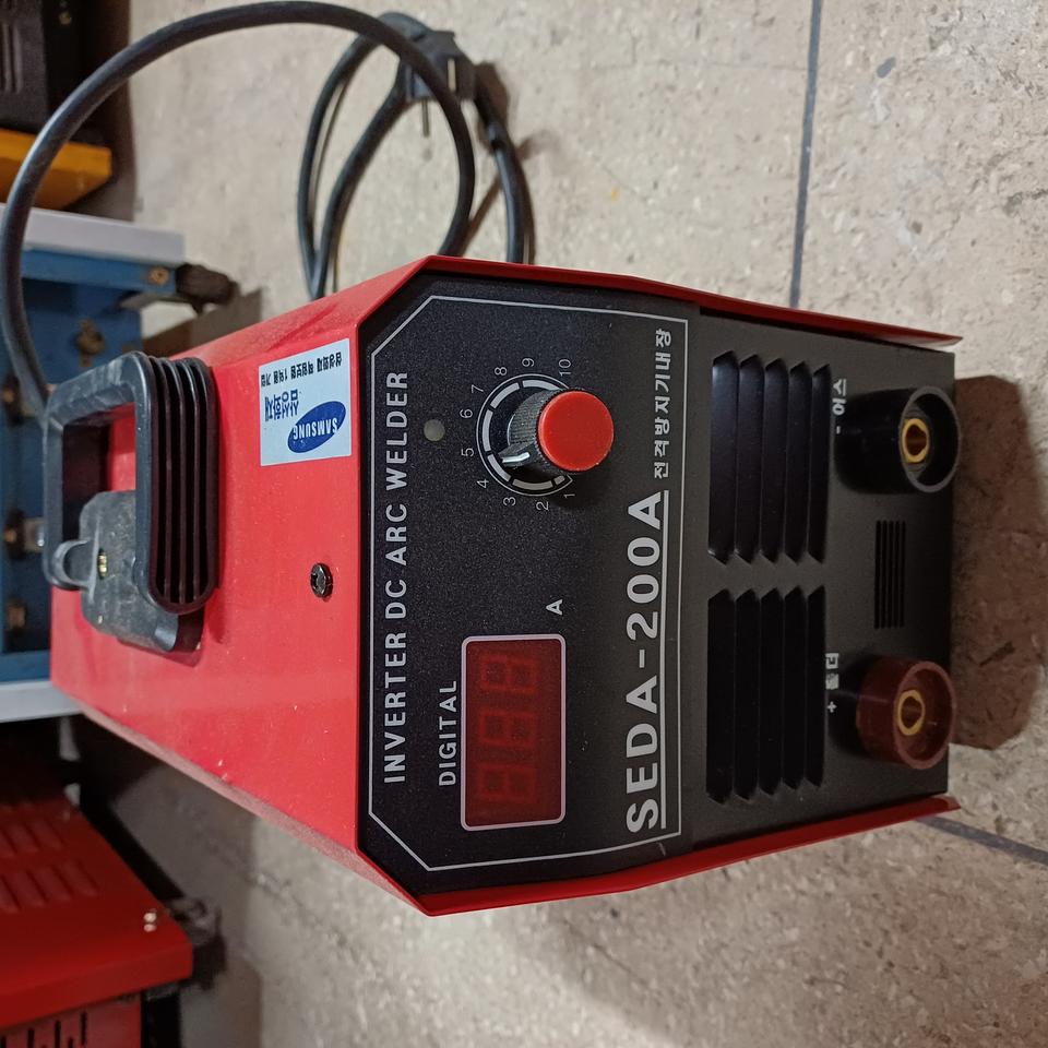 세다 아크용접기 200A 9만원