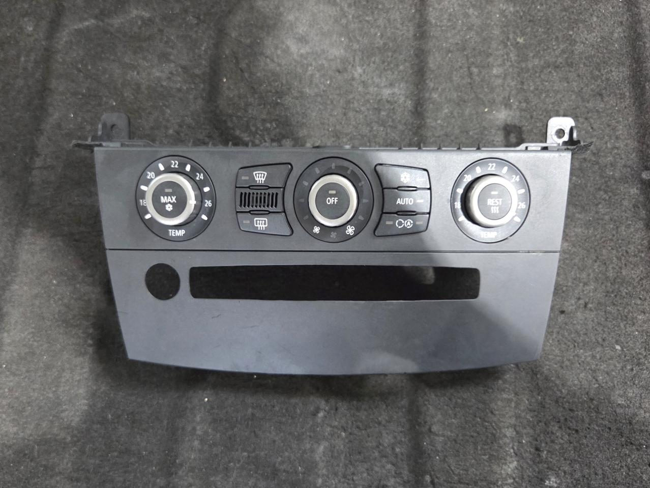 BMW E60 전기형 공조기 6946981-01 5시리즈 525 528