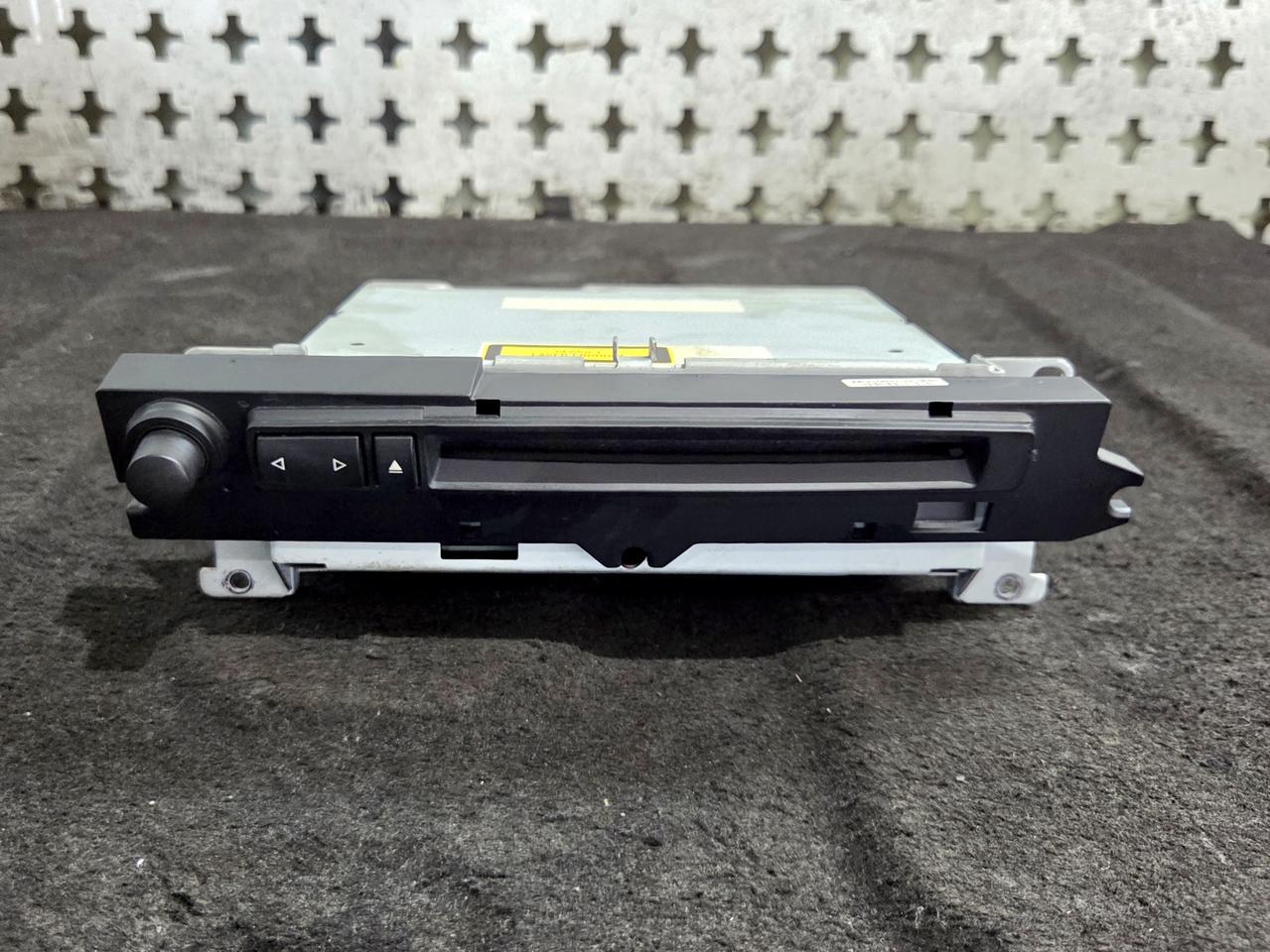 BMW E60 전기형 오디오 6950815 팝니다 5시리즈 525 528