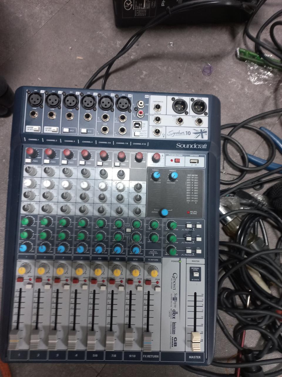 사운드크래프트 시그니처 10 믹서기