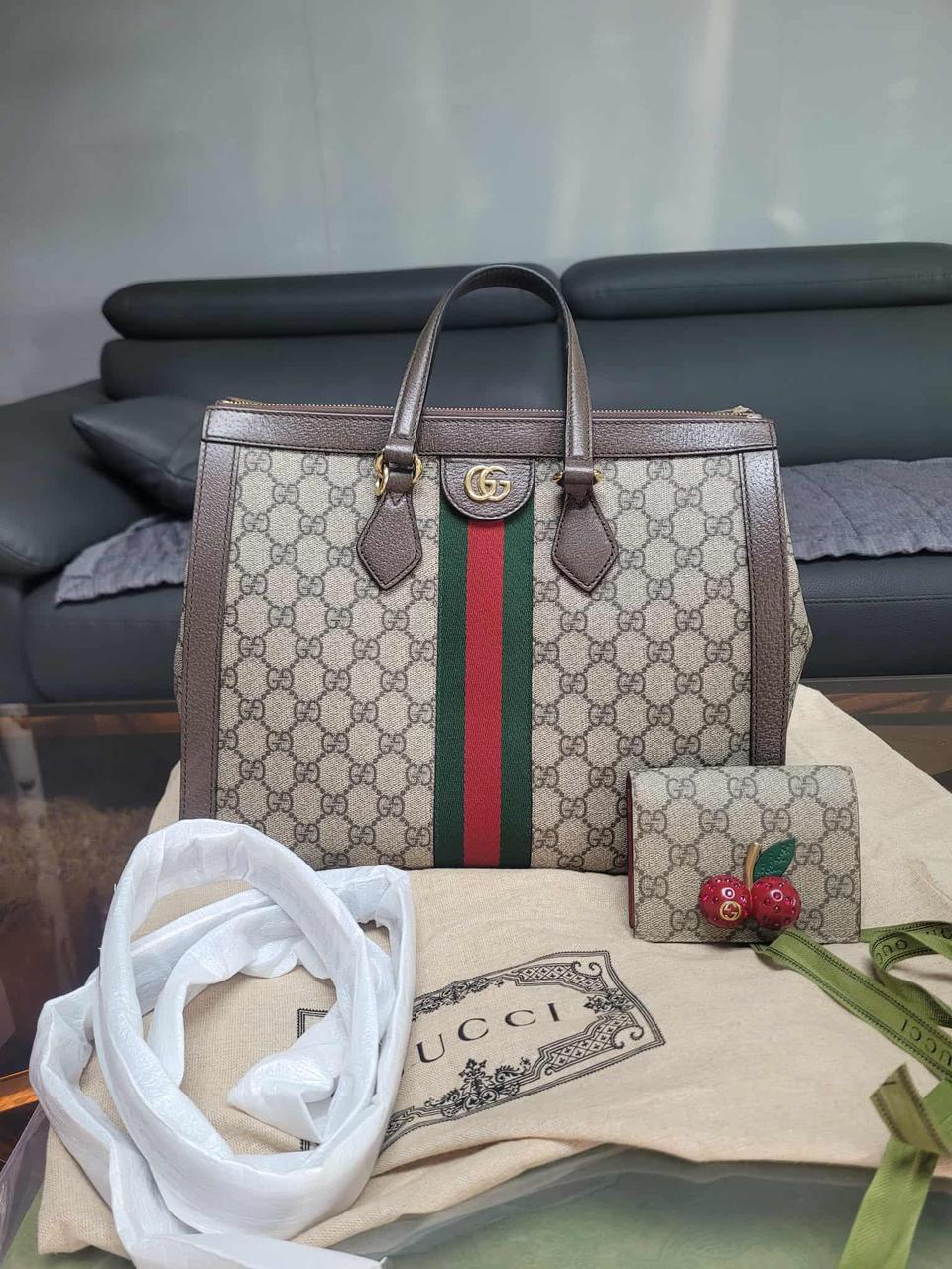 구찌 정품 미듐토트