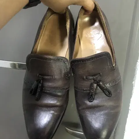 42 스펠로 테슬 구두 로퍼 265